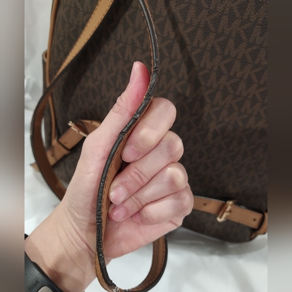 Michael Kors Large Abbey backpack - Picture 5 of 5